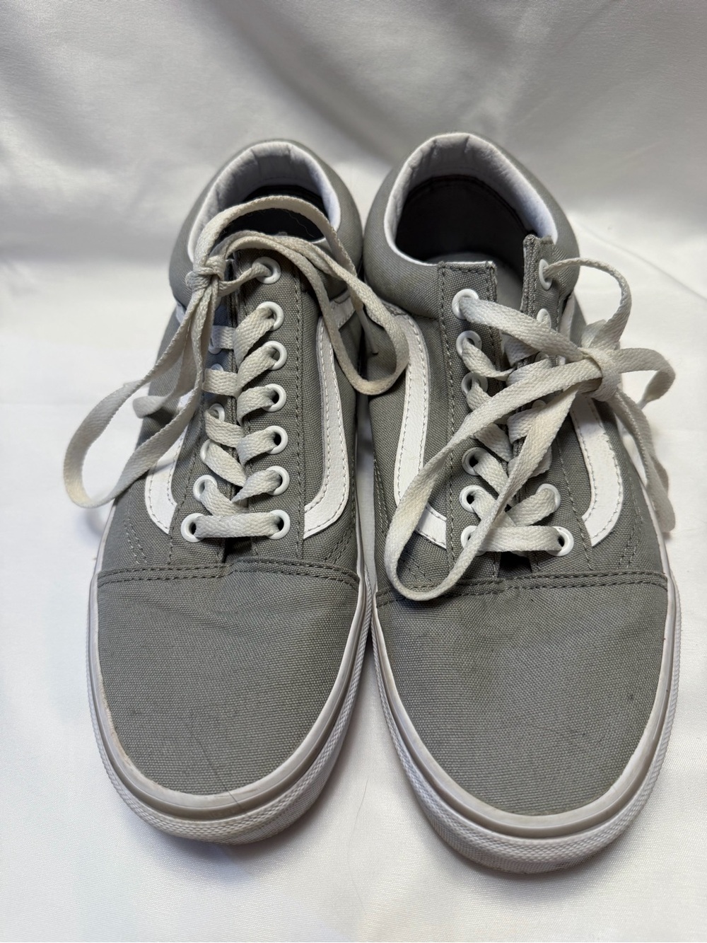 Vans Old Skool Gray Canvas Low-Top Sneakers 7.5 Men’s 9 Women’s
